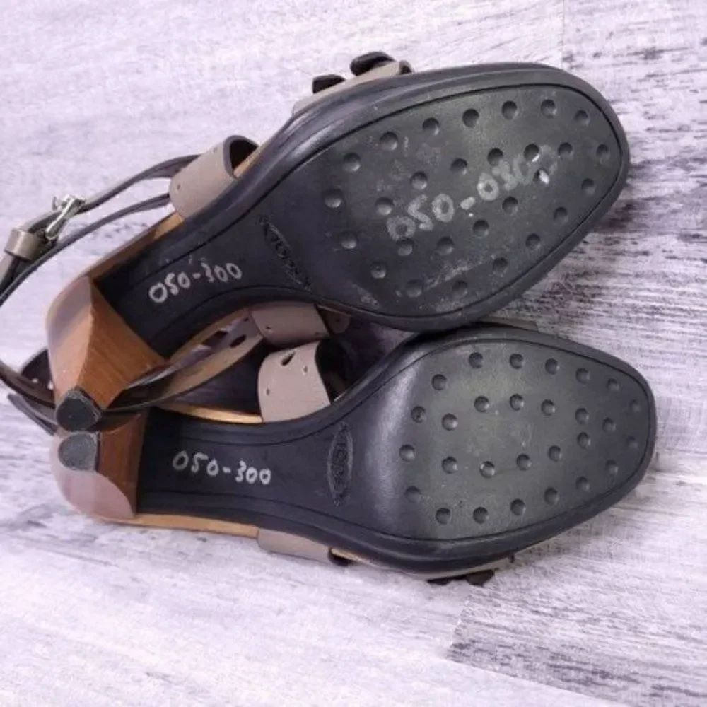 Tod's Cut Out Buckle Strap Leather Heeled Sandal Gray sz 35 Women's sz 5 - Picture 7 of 7